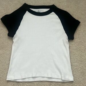 Brandy Melville black and white cropped shirt